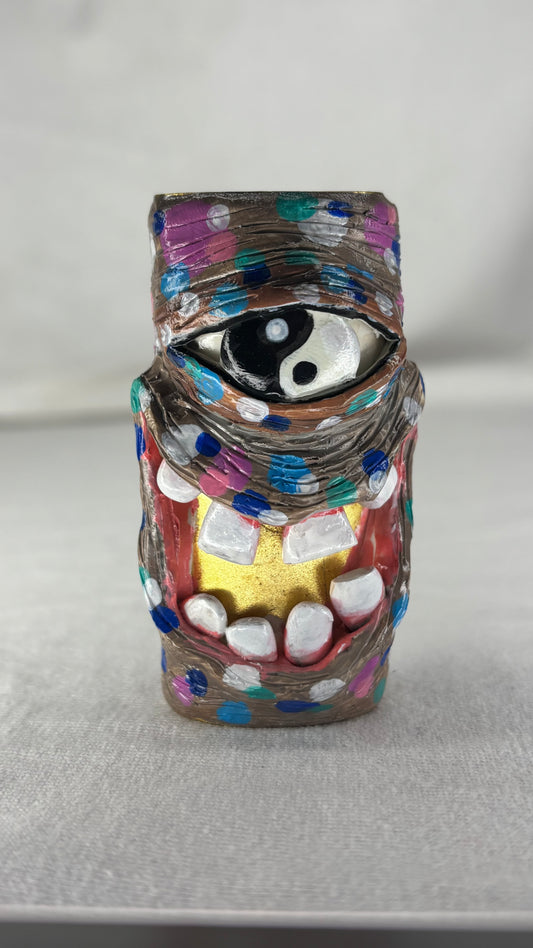 Clown yin yang lighter case